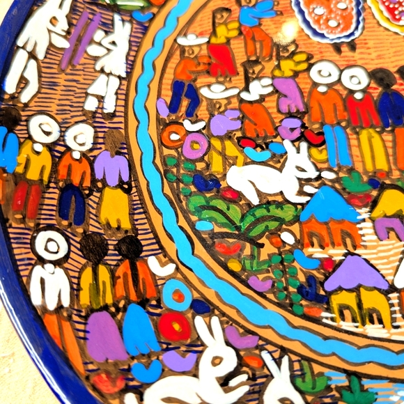 Vintage Mexican Folk Art Hand Painted Terra Cota Storyteller Plate - Picture 5 of 5